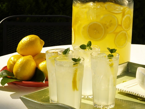 عصير الليمون بالزنجبيل